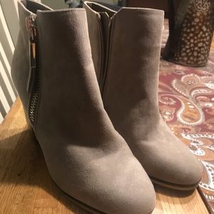 APT 9 booties size 7